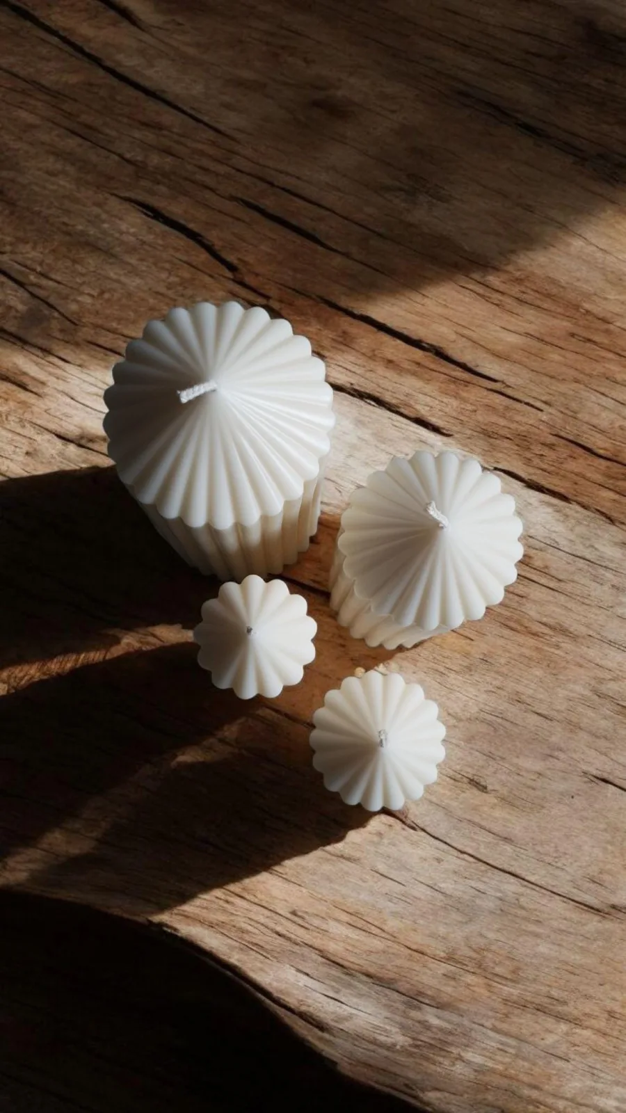 Rillenkerze aus Rapswachs – moderne Stumpenkerze | handgemacht & vegan | minimalistische Deko Kerze – Bild 5