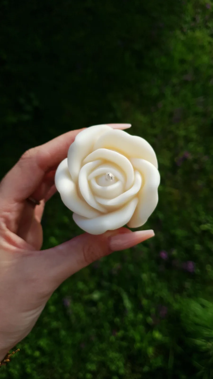 Rosenkerze aus Rapswachs – Blumenkerze als Deko | handgemacht & vegan | Geschenk für Frauen