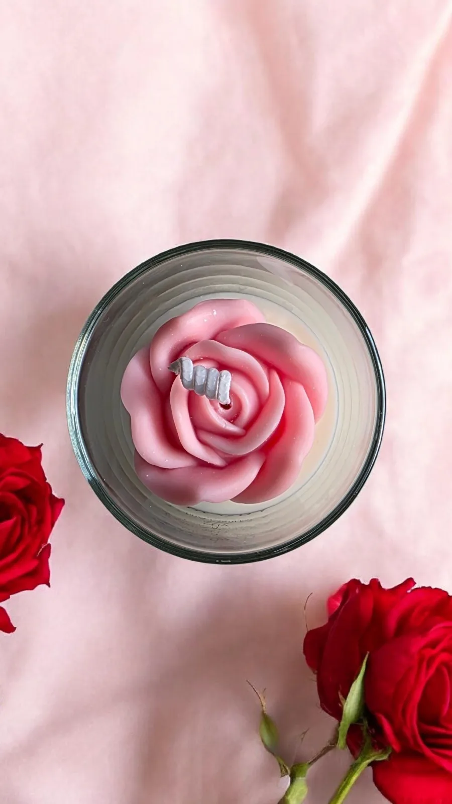 Velora Lumière – handgemachte Olivenwachskerze im Glas | Naturkerze als Geschenk zum Valentinstag & Muttertag – Bild 2