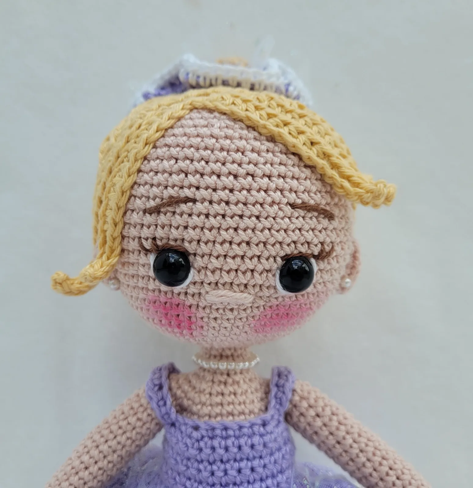 Viola - Gehäkelte lila Amigurumi Ballerina Puppe 29 cm Handmade handgemachte Stoffpuppe Geschenk für Mädchen Deko Zimmer – Bild 3