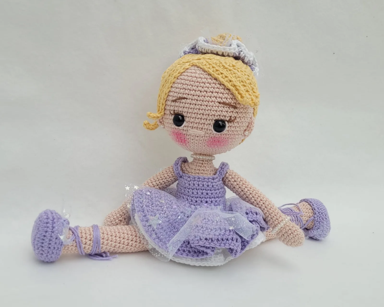 Viola - Gehäkelte lila Amigurumi Ballerina Puppe 29 cm Handmade handgemachte Stoffpuppe Geschenk für Mädchen Deko Zimmer – Bild 2