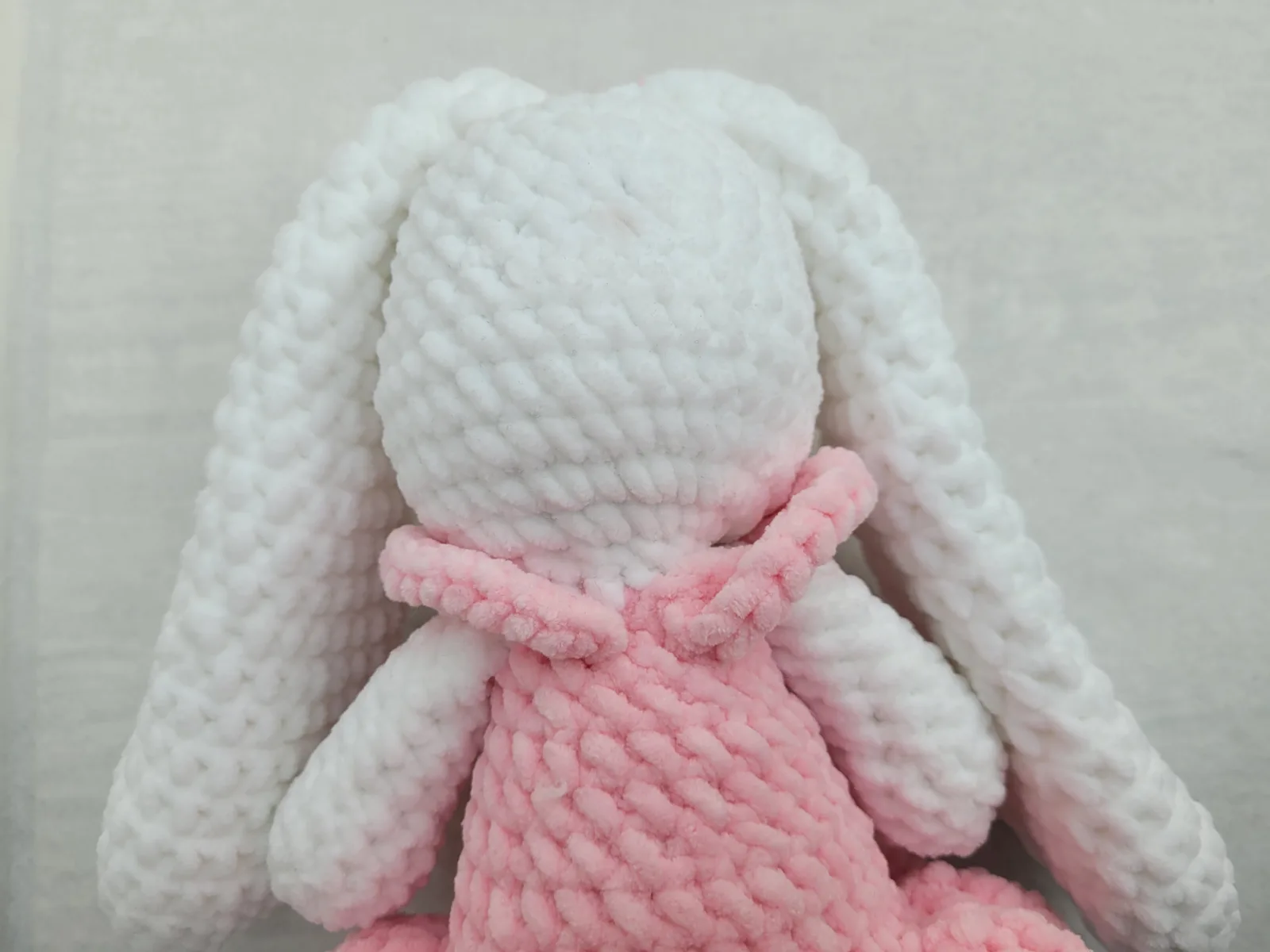 Sweetie - Gehäkelter Amigurumi Hase Rosa Weiß Handmade Handgemacht Kuschelig Geschenk Mädchen Kinder Deko Kinderzimmer – Bild 8