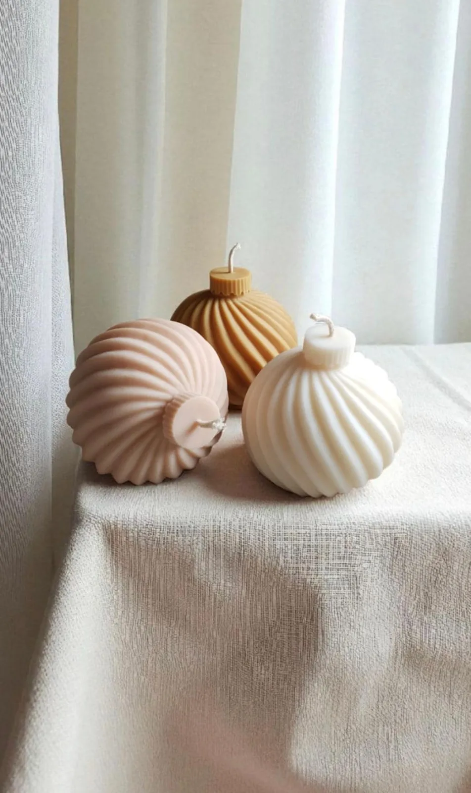 Christbaumkerze Kugelkerze Weihnachtskerze Christbaumkugel Kerze DekoChristbaumku Weihnachten Rapswachskerze Handgemacht Vegane Kerze Modern