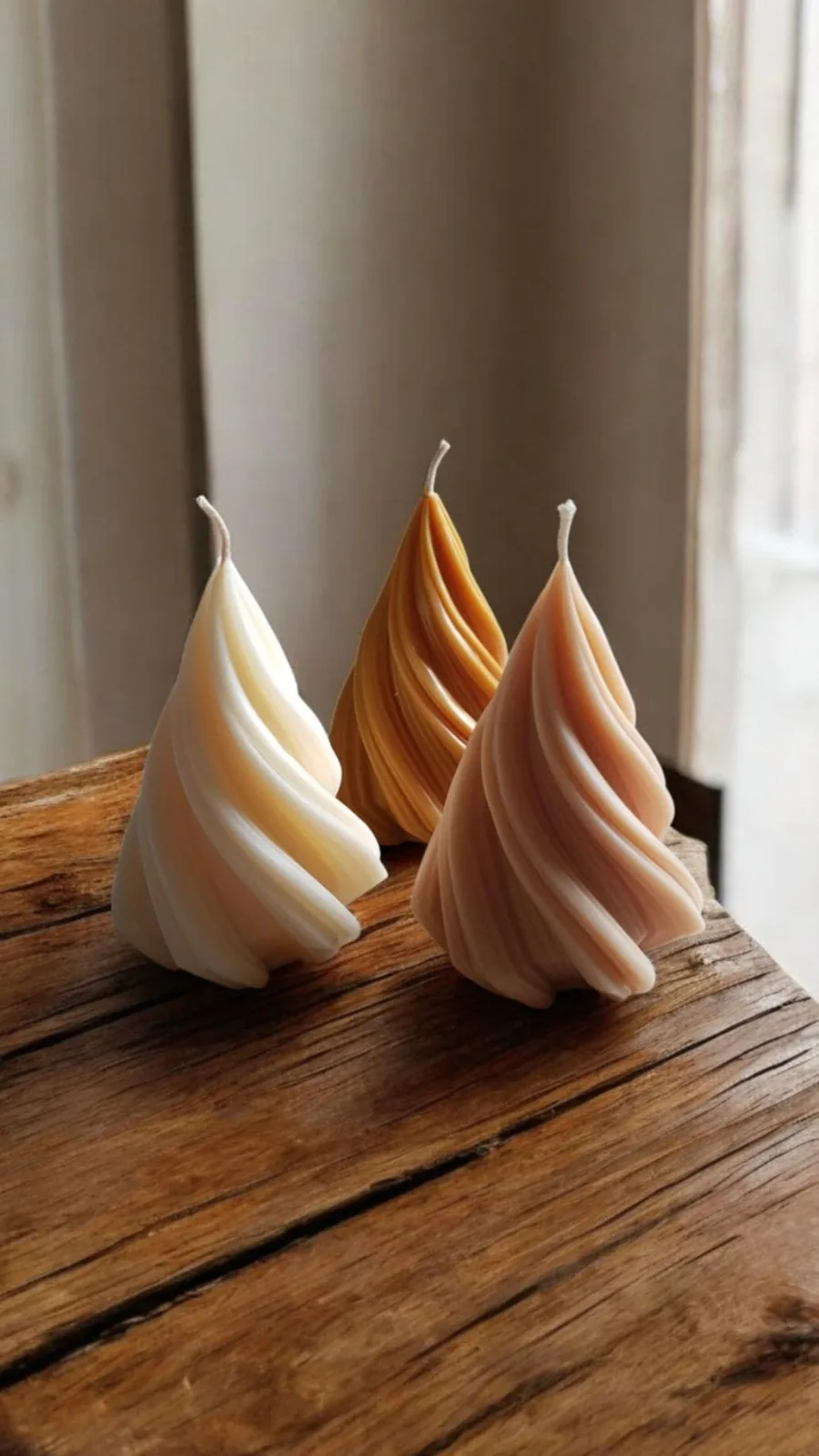 Baumkerze aus Rapswachs – Weihnachtsbaumkerze, Winterdeko & Geschenkidee – Bild 2
