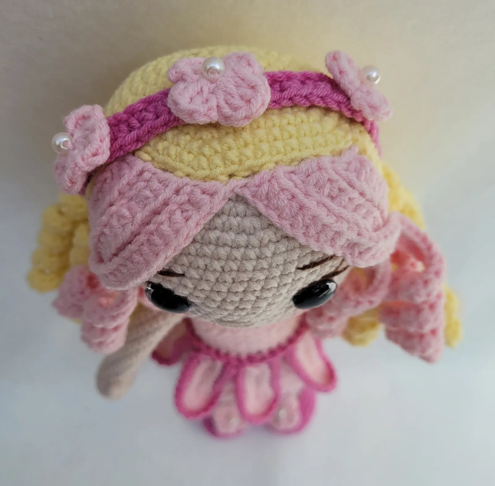 Pixi – Gehäkelte Amigurumi Fee mit Flügeln 25 cm Handmade handgemachte Unikat Geschenk Mädchen Deko Kinderzimmer Gift – Bild 11