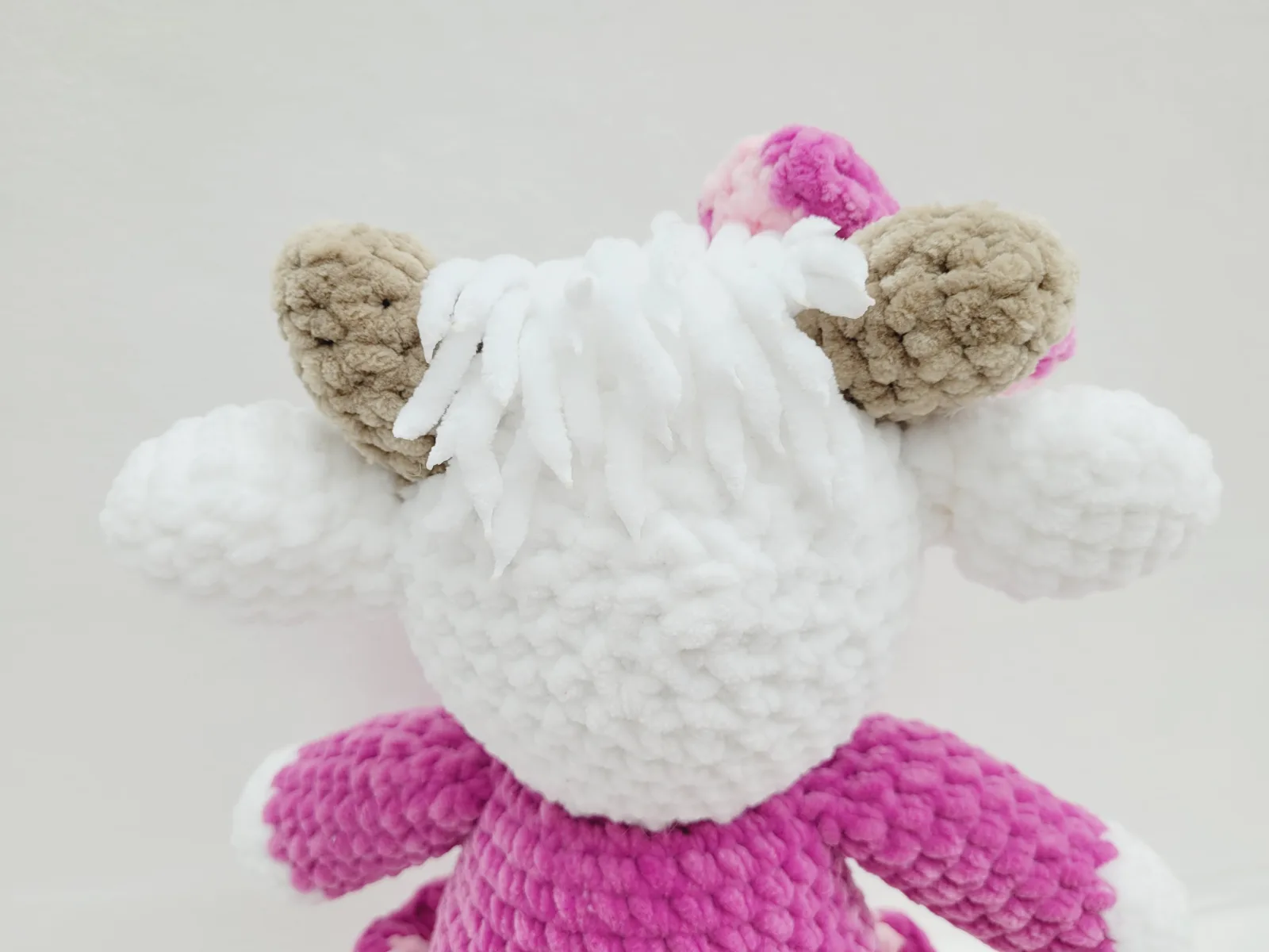 Lotta - Gehäkelte Amigurumi Kuh Rosa Weiß Handmade handgemachtes Kuscheltier Geschenk Kinderzimmer Deko Mädchen – Bild 8