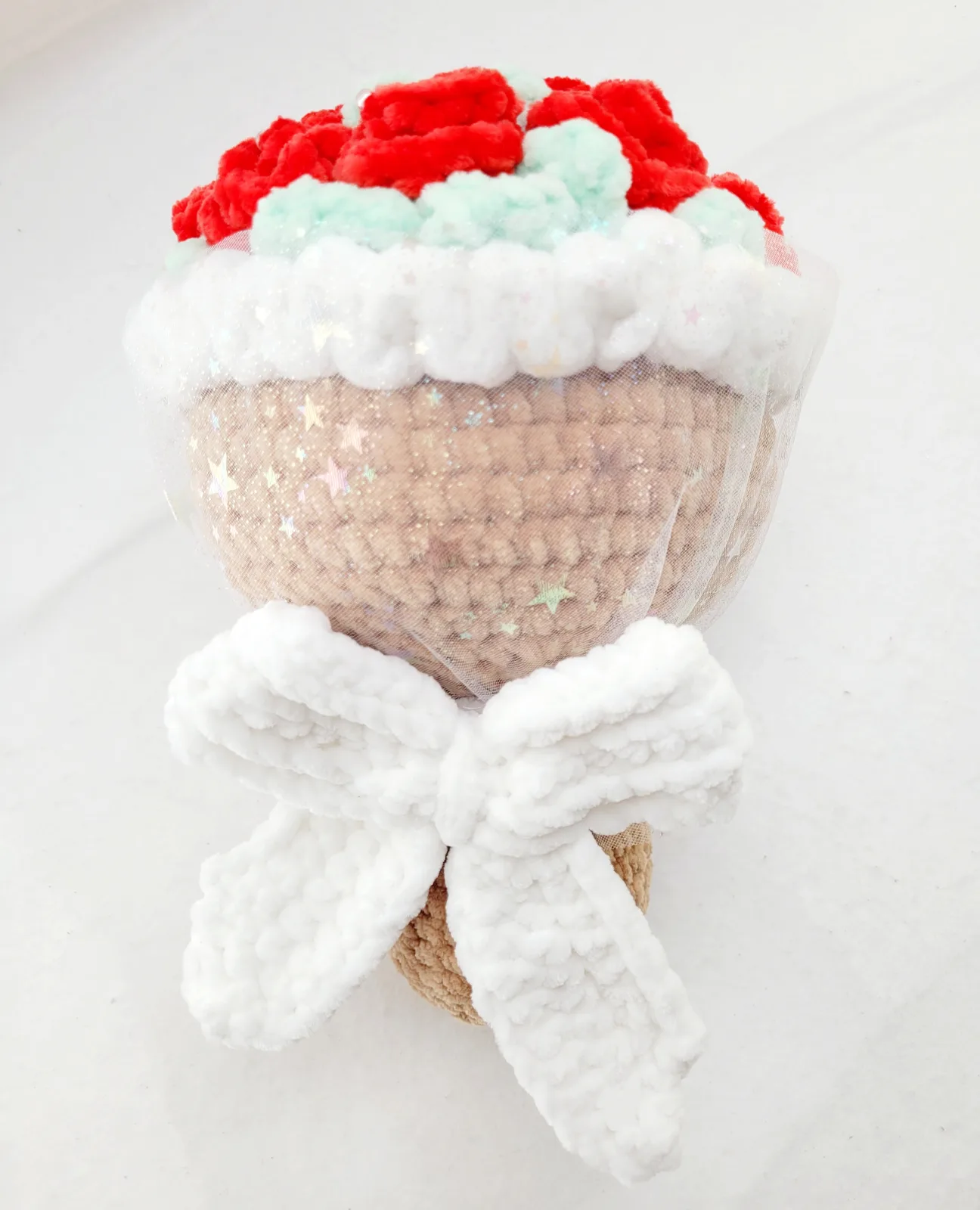 Handgemachter gehäkelter Amigurumi Rosenstrauß mit 13 Rosen Bouquet Geschenk Muttertag Deko Blumenstrauß Unikat Frauen – Bild 3