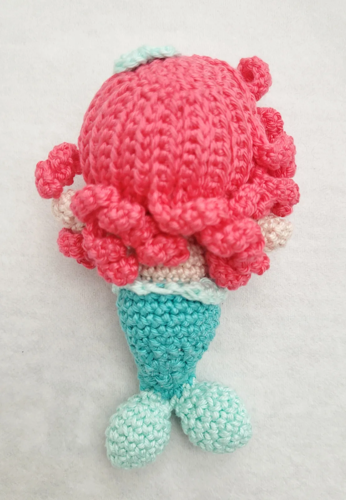 Gehäkelte Amigurumi Mini-Prinzessin | Handgemachte Märchenfigur | 9–12 cm | Geschenk & Deko Kinderzimmer für Mädchen – Bild 6