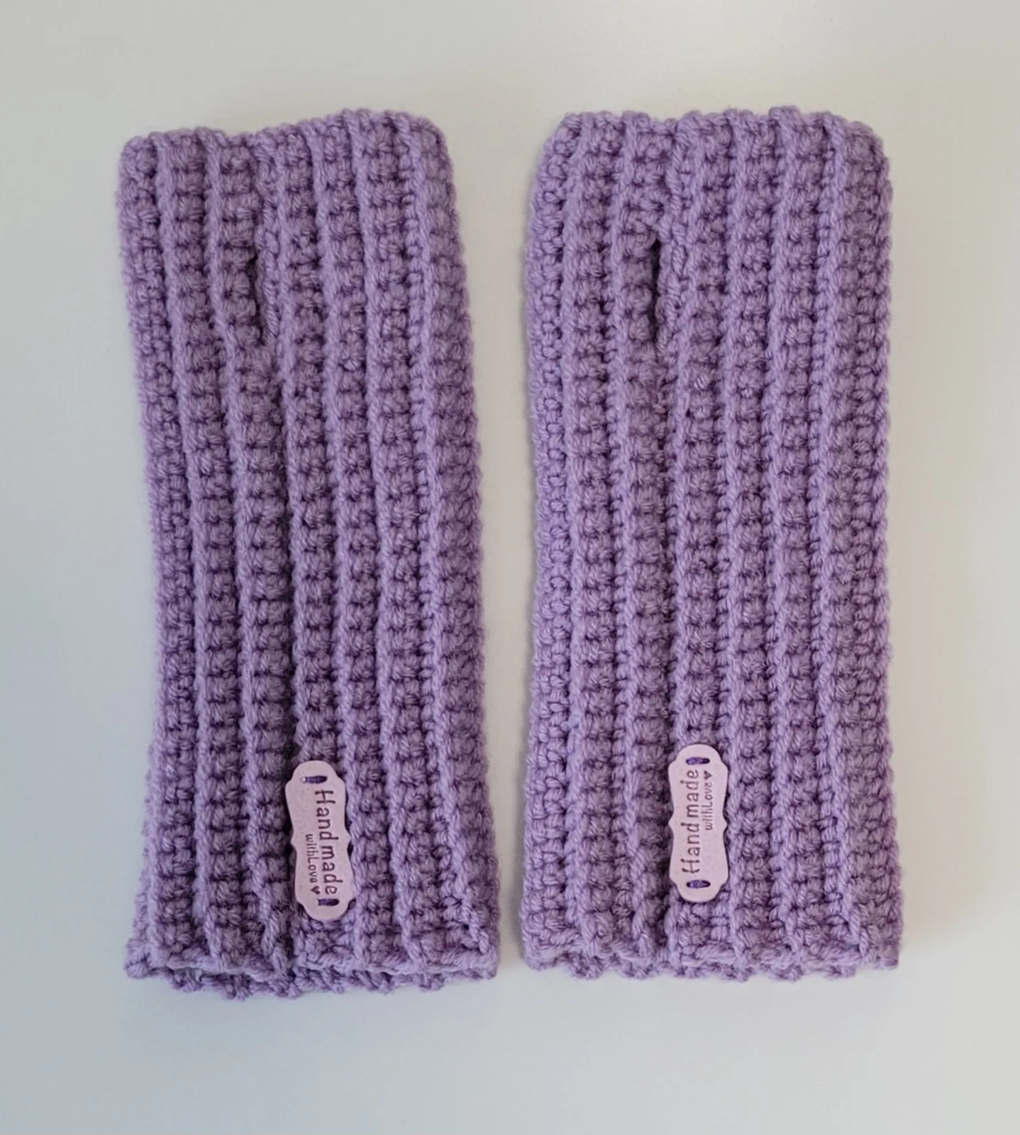 4-teiliges Winter Set für Damen aus Mischwolle Lila Mütze Halswärmer Stirnband Handstulpen Handgehäkelt – Bild 18