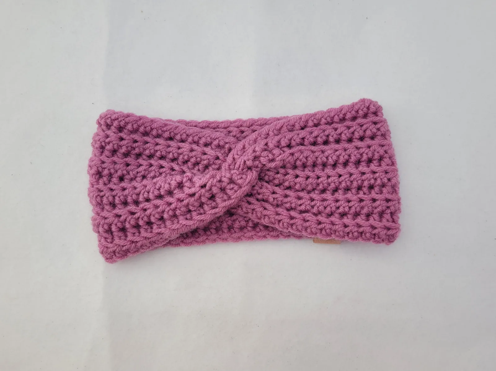 4-teiliges Winter Set für Damen aus Mischwolle Fliederfarbe Mütze Halswärmer Stirnband Handstulpen Handgehäkelt – Bild 8