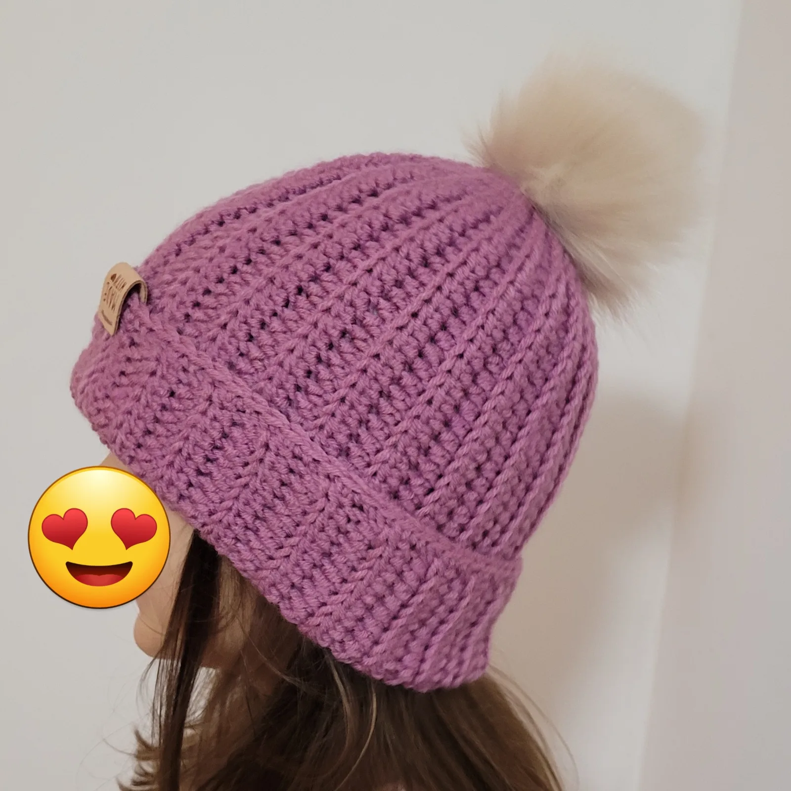 Handgehäkelte Mütze für Damen und größere Mädchen - Fliederfarbe Wintermütze Mischwolle Acryl/Wolle 51–56 cm – Bild 3