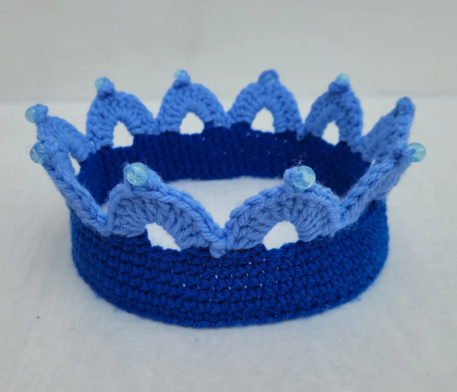 Krone mit Wunschzahl | Häkelkrone Blau Hellblau für Jungen | Prinzen Geburtstag Party Fotoshooting | 2–8 Jahre