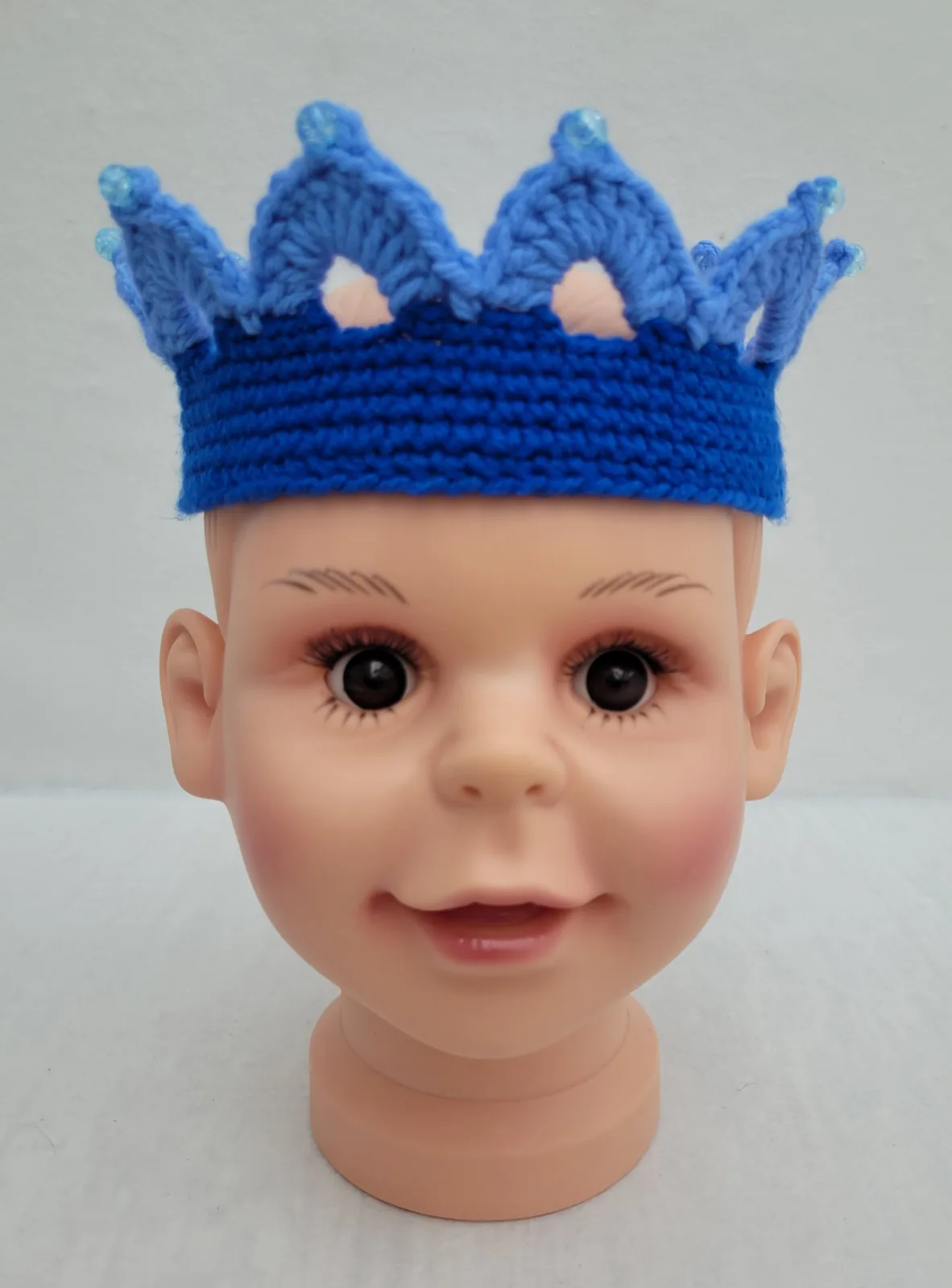 Krone mit Wunschzahl | Häkelkrone Blau Hellblau für Jungen | Prinzen Geburtstag Party Fotoshooting | 2–8 Jahre – Bild 2