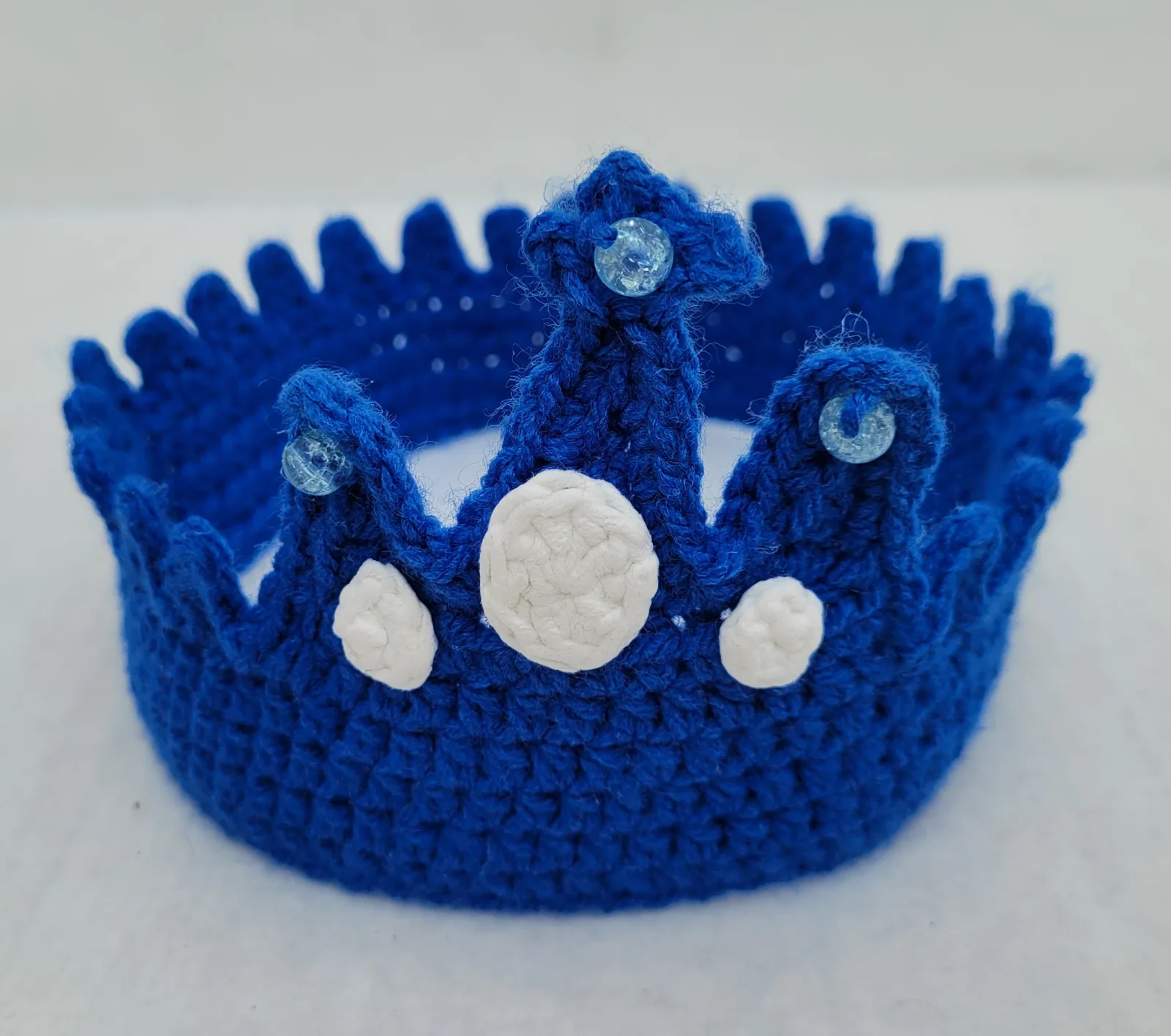 Häkelkrone für Jungen blaue Krone für Prinzen mit Perlen und Diademe perfekt für Geburtstag Party Fotoshooting 2–8 Jahre