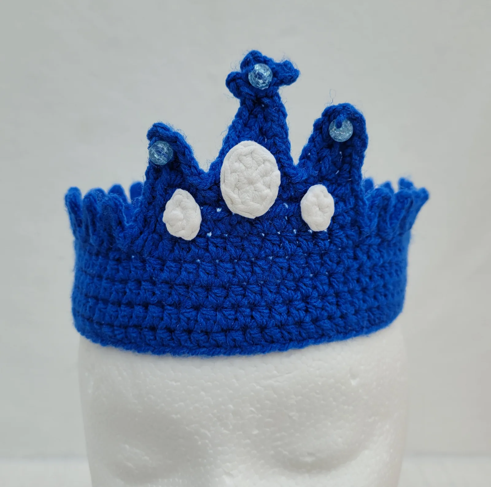 Häkelkrone für Jungen blaue Krone für Prinzen mit Perlen und Diademe perfekt für Geburtstag Party Fotoshooting 2–8 Jahre – Bild 4