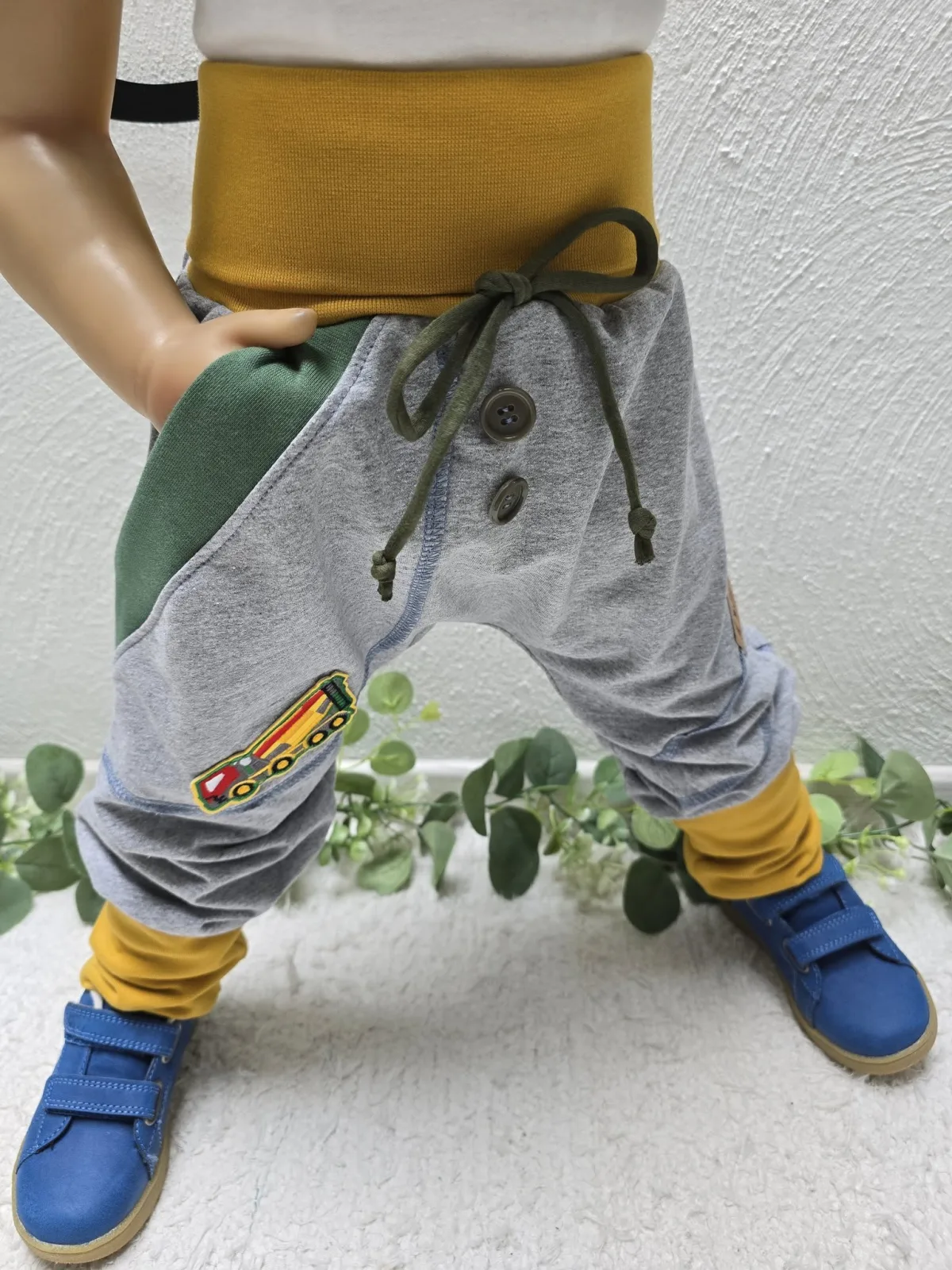 Organic Pumphose Jungen Sweat Gr.98/104 mit LKW