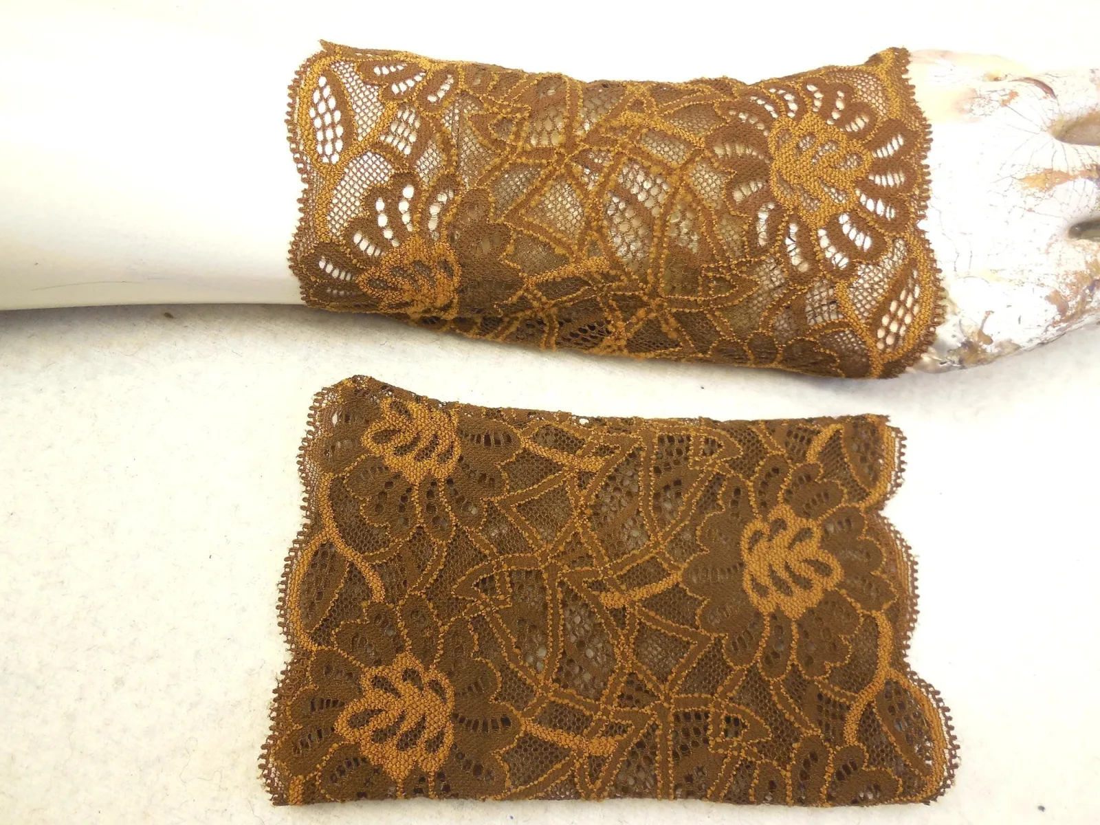 Hand Zierde Spitze dehnbar Pulswärmer leichte, feine Stulpen, ideal zu Kleidern oder über einen dünnen Pulli reizend Geschenk – Bild 5