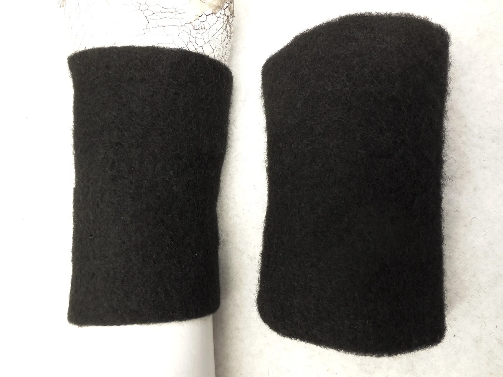 warme weiche Pulswärmer, robuste weicher Strickwolle, langlebige Armstulpen Handschuhe Wolle, zu Kleidern oder über einen Pulli Geschenk – Bild 4