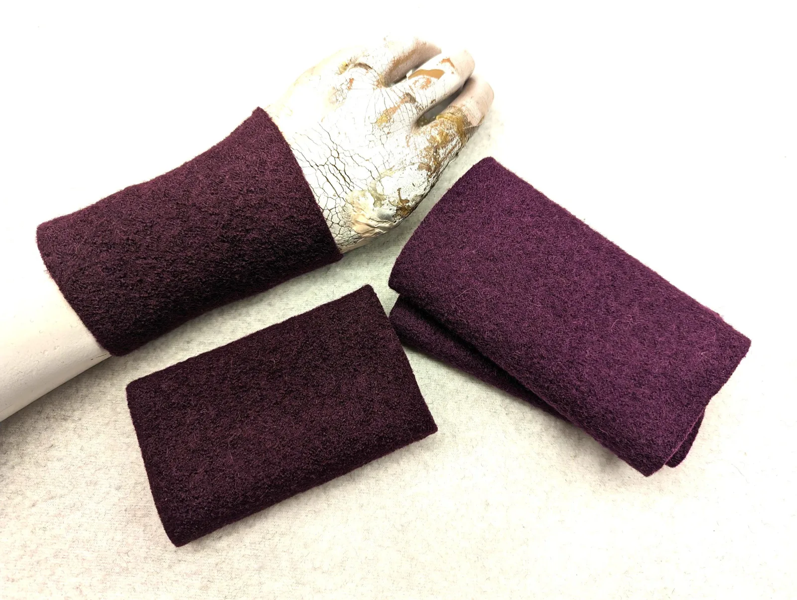 warme weiche Pulswärmer, robuste weicher Strickwolle, langlebige Armstulpen Handschuhe Wolle, zu Kleidern oder über einen Pulli Geschenk – Bild 2