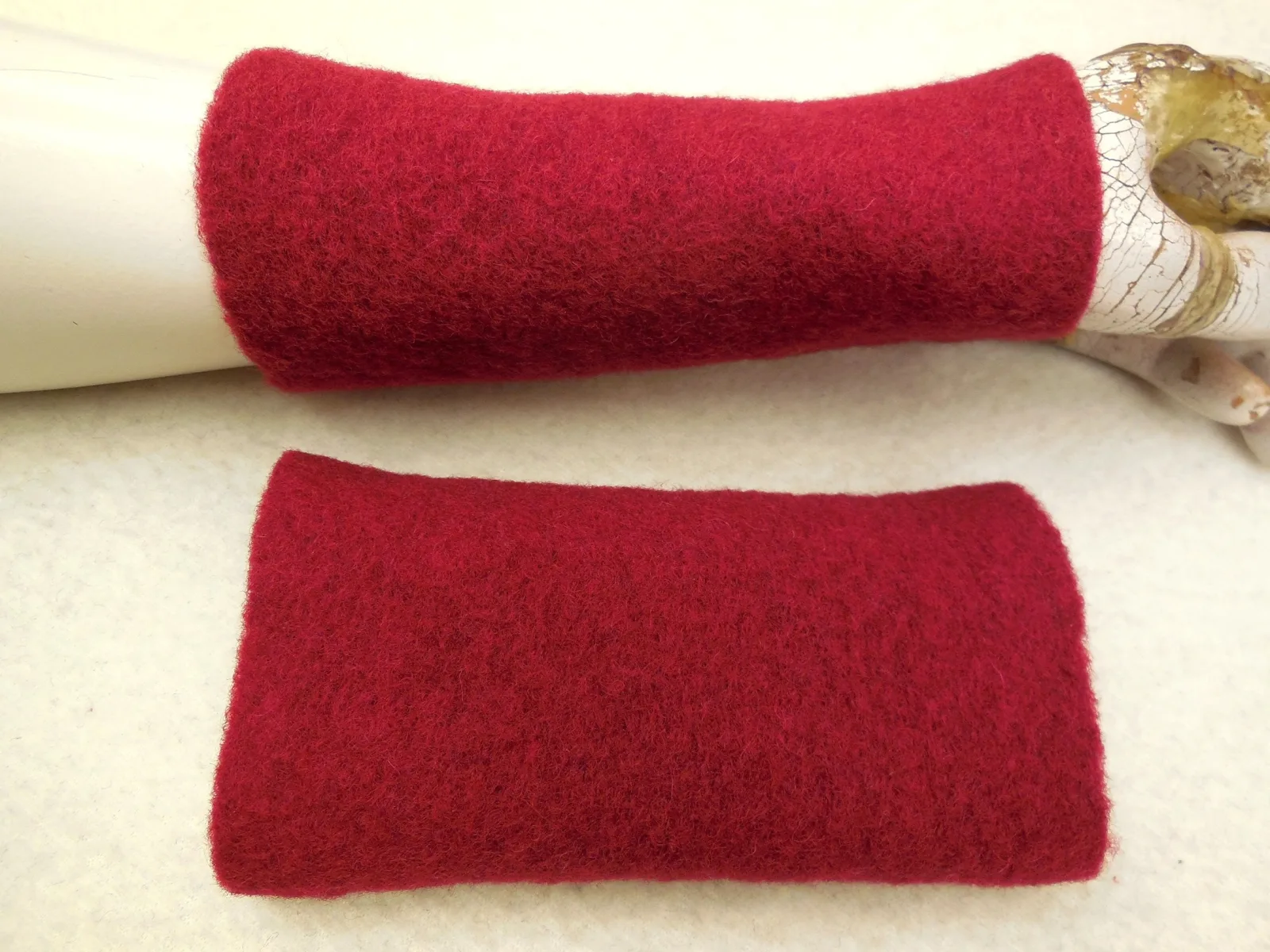 robuster weicher Wollwalk, warme Armstulpen, langlebige Handschuhe, stabile Pulswärmer, Loden wolle, Ideal zu Kleidern oder Pulli, Geschenk – Bild 3