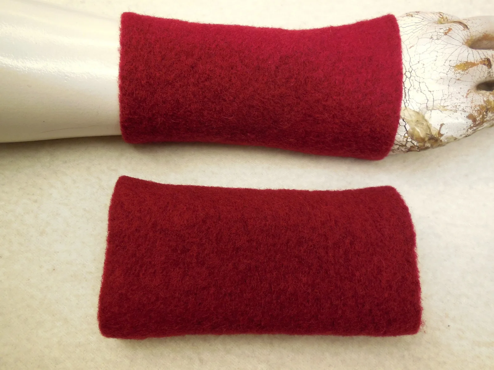 robuster weicher Wollwalk, warme Armstulpen, langlebige Handschuhe, stabile Pulswärmer, Loden wolle, Ideal zu Kleidern oder Pulli, Geschenk