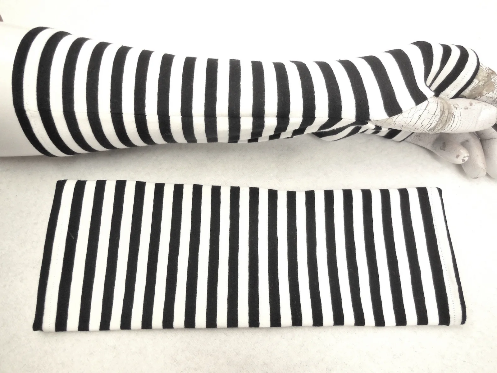 weiche warme Handschuhe Armstulpen gestreift flauschig, geringelt, 1A Qualität, maritim, stabile Qualität Ideal zu kurzärmligen Kleidern,
