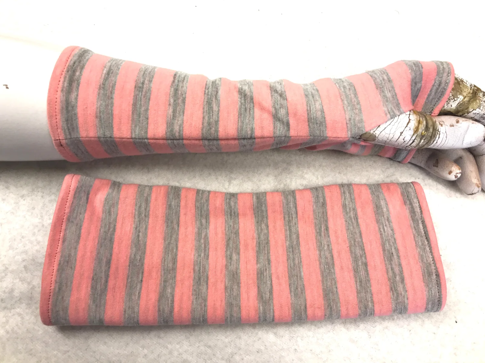 warme Handschuhe, flauschig weiche Baumwolle, beide Seiten gestreift, langlebige Qualität Armstulpen, Pulswärmer, beliebtes Geschenk – Bild 5