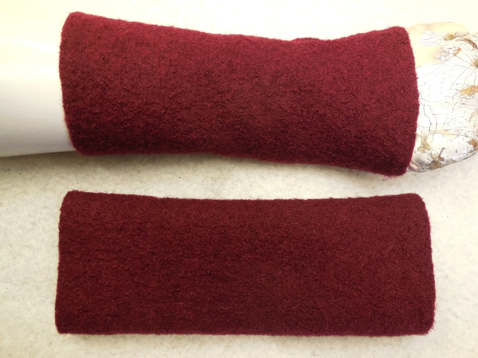 robuster weicher Wollwalk, langlebige Armstulpen Handschuhe warm stabile Pulswärmer, Loden wolle, Ideal zu Kleidern oder über einen Pulli – Bild 3