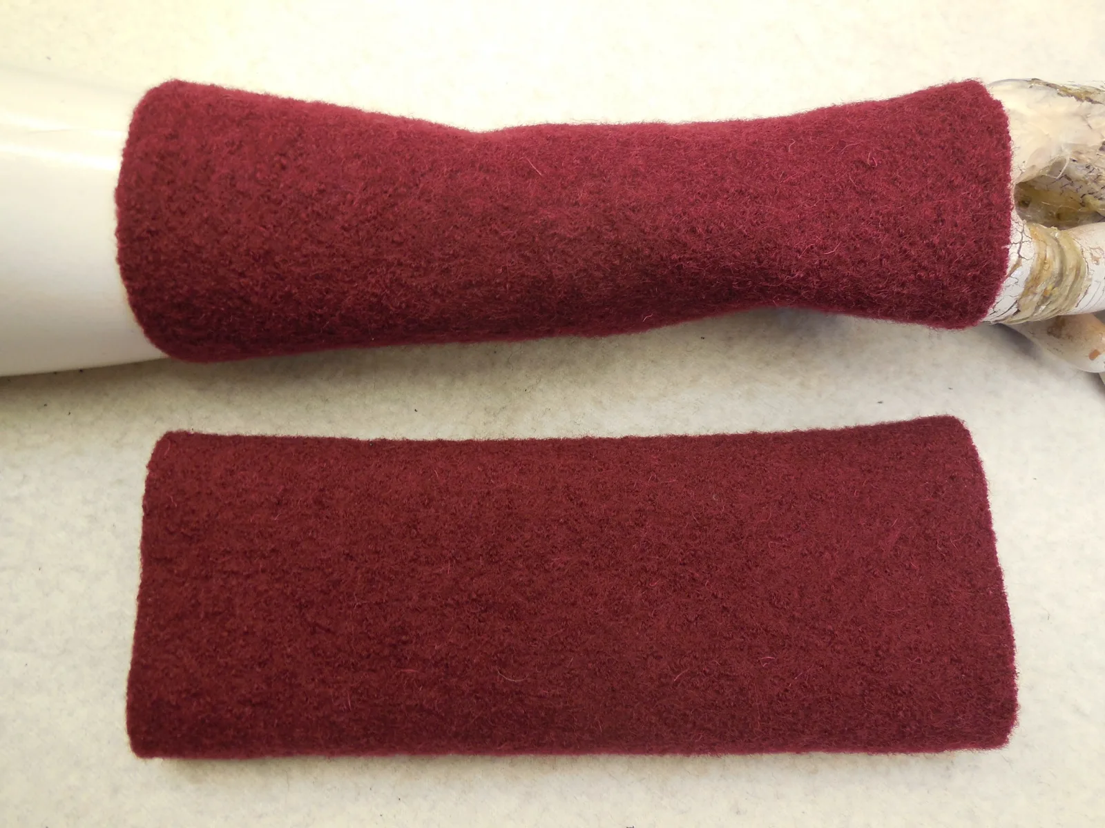 robuster weicher Wollwalk, langlebige Armstulpen Handschuhe warm stabile Pulswärmer, Loden wolle, Ideal zu Kleidern oder über einen Pulli – Bild 2