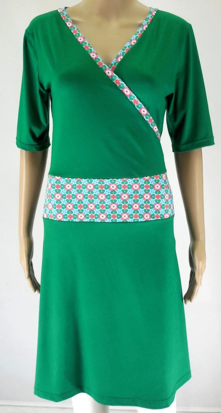 geteiltes Jersey Kleid, für hohen Tragekomfort weich und dehnbar Figur fördernd, Baumwolle, passfreudig taillierte Form, Knie lang, Geschenk – Bild 4