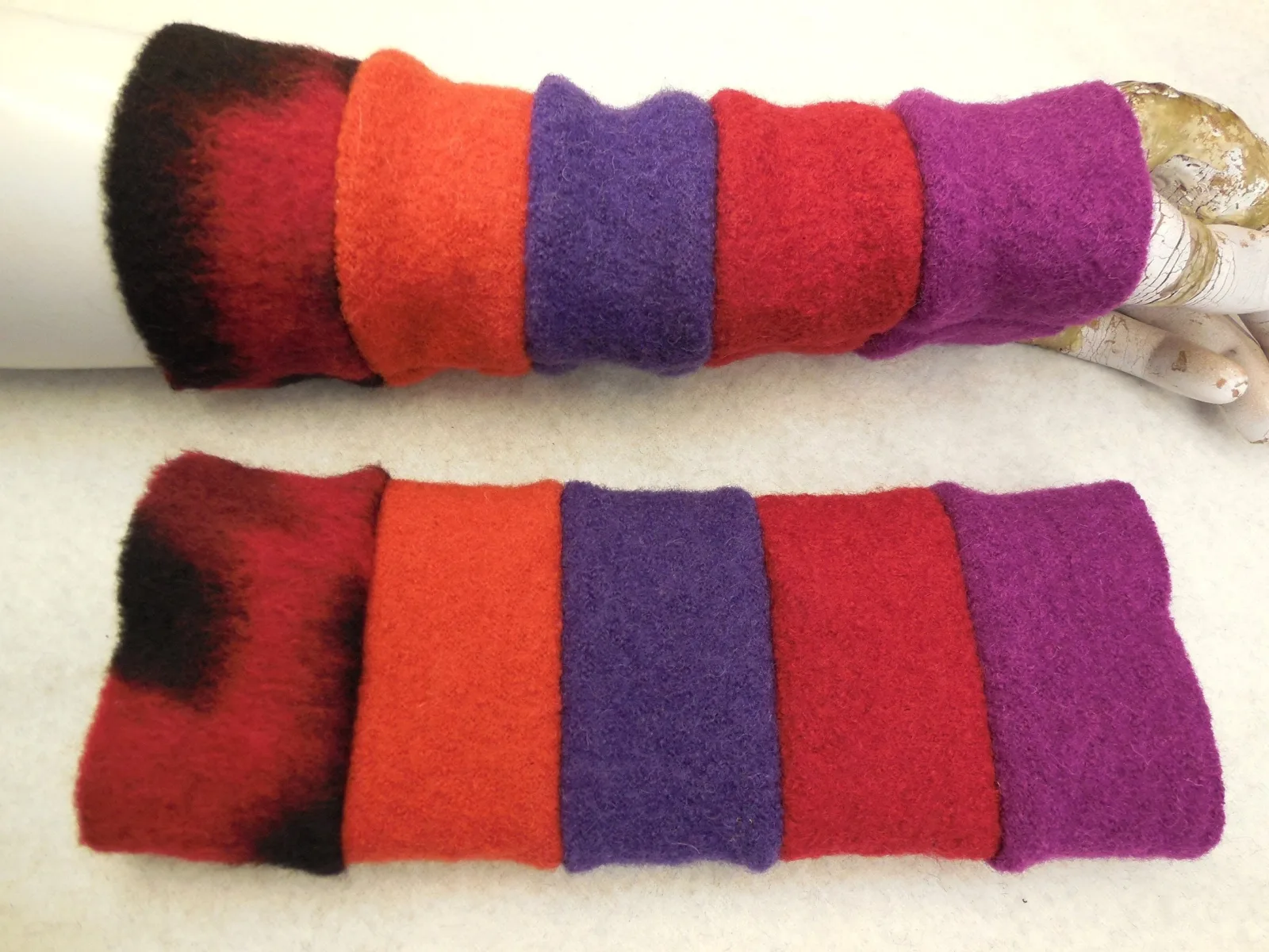 warme Wollwalk Handschuhe Schurwolle Kochwolle Armstulpen dehnbar und weich Ideal zu Kleidern, Pulli zum Drunterziehen, beliebtes Geschenk – Bild 5