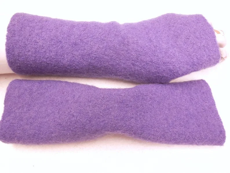Flieder Violett hochwertige Kochwolle Tiroler Wollwalk Handschuhe, schön warm und angenehm zu tragen Ideal zu Kleidern oder über einen Pulli – Bild 2