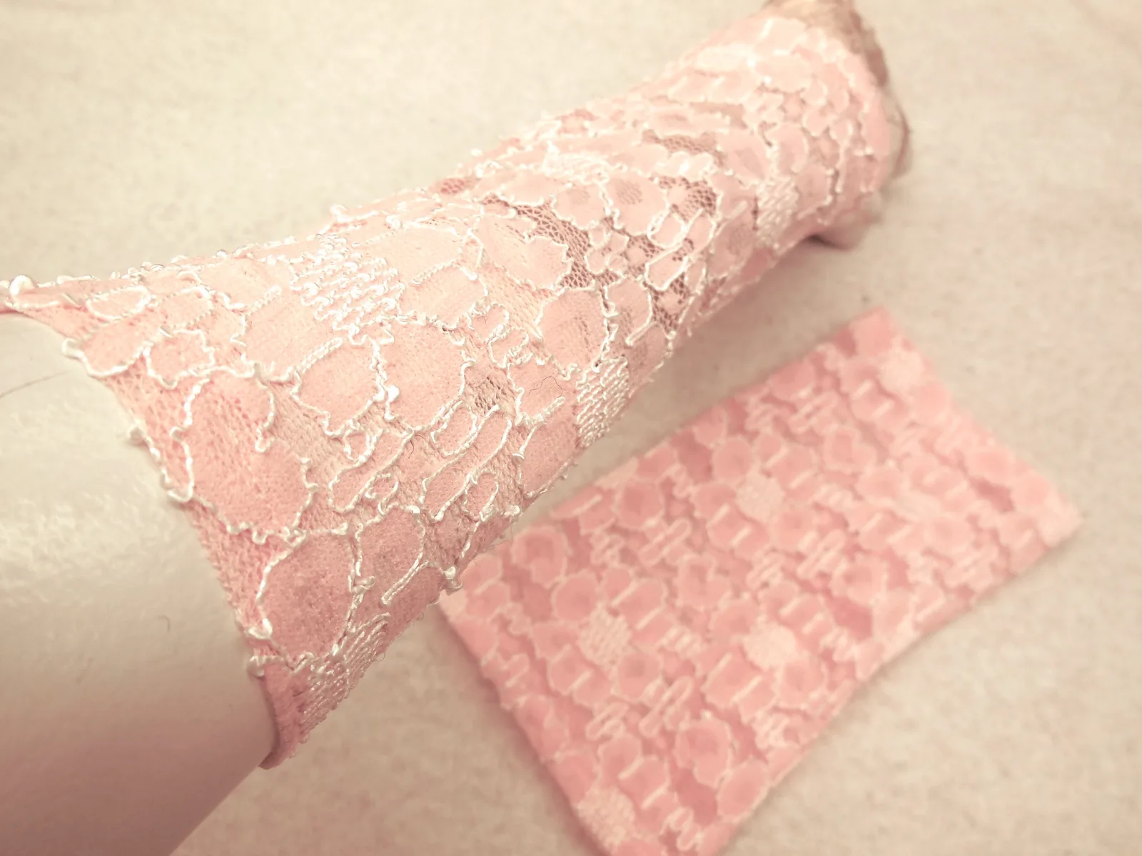 weiche Spitze dehnbar Pulswärmer, Hand Zierde, Geschenk, Handschuhe Blume Ranken, leichte feine Stulpen, weiss, reizend zu Kleider, Hochzeit – Bild 11