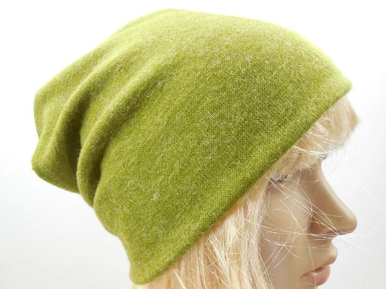 warmer leichter Beanie aus weicher Strickwolle doppelt gelegt zum Wenden eine Mütze die dich behütet, zu allen 4 Jahreszeiten ein Geschenk – Bild 8