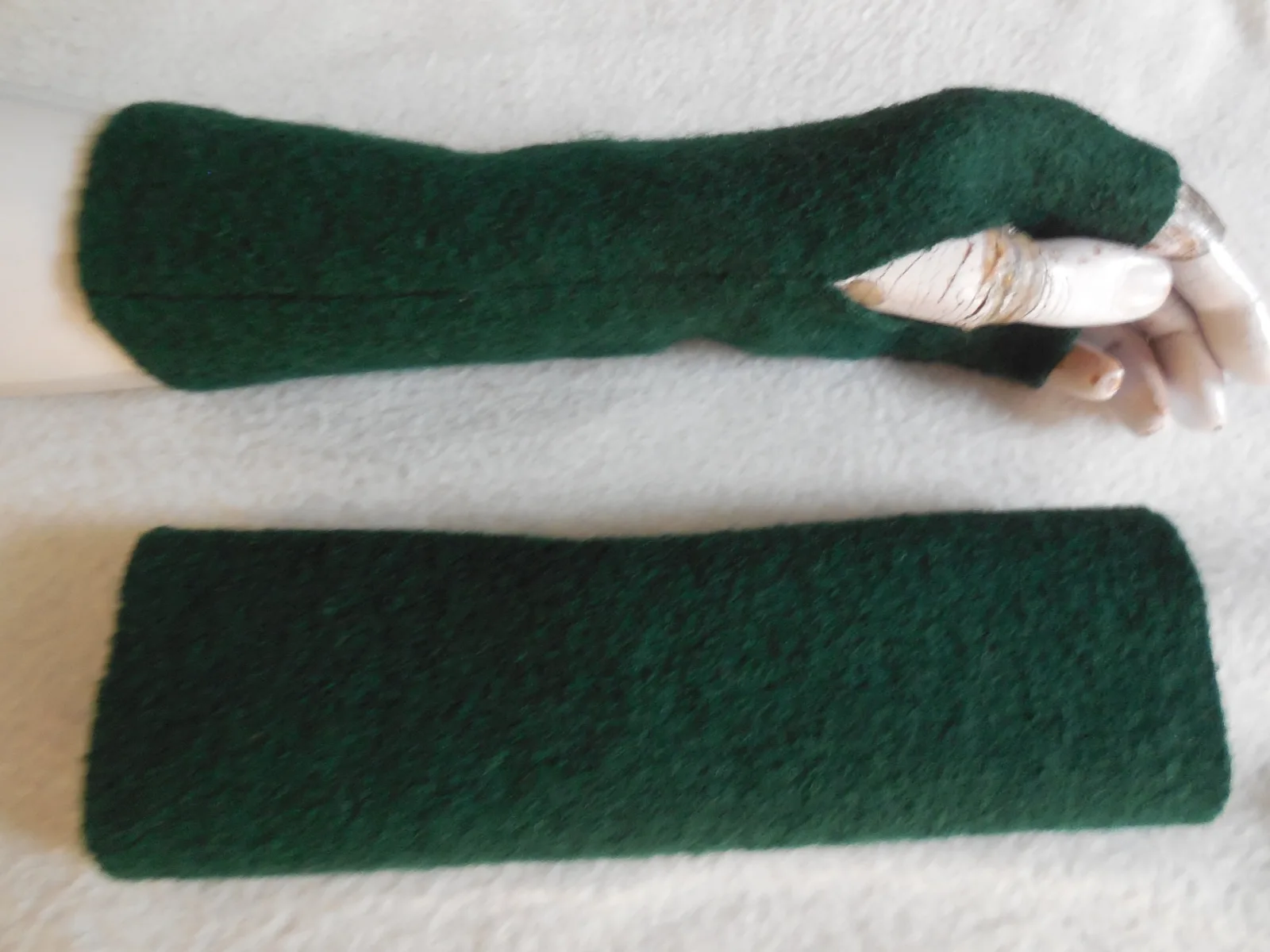 unglaublicher Farbwechsler weiche warme Handschuhe Wollwalk robust, wertvoll aus tiroler Kochwolle, Wollwalk von Tannen-Blau bis Moos-Grün – Bild 2