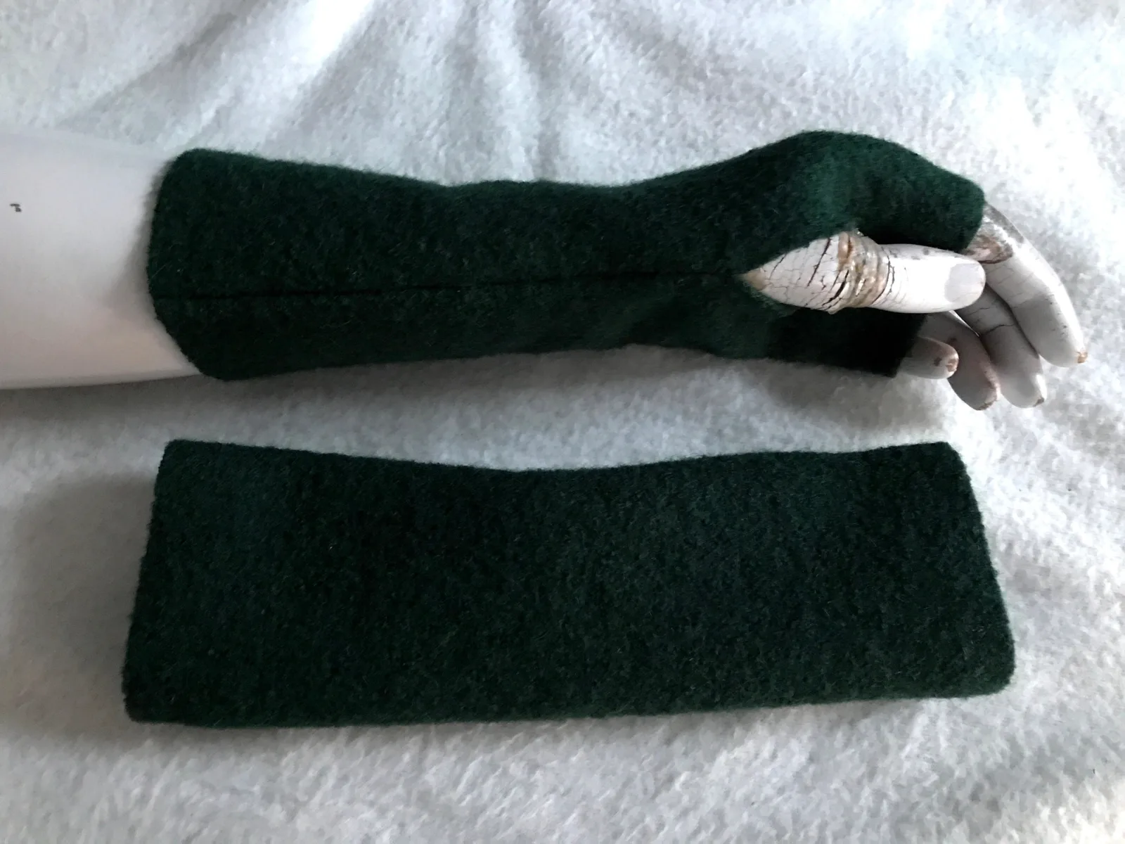 unglaublicher Farbwechsler weiche warme Handschuhe Wollwalk robust, wertvoll aus tiroler Kochwolle, Wollwalk von Tannen-Blau bis Moos-Grün – Bild 8