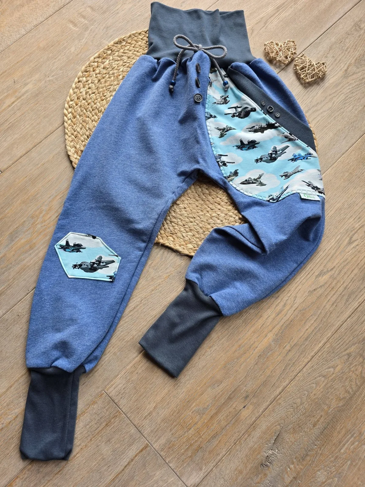 Organic Sweat Pumphose 122/128 Blau Unikat Mitwachshose Jagdflugzeug