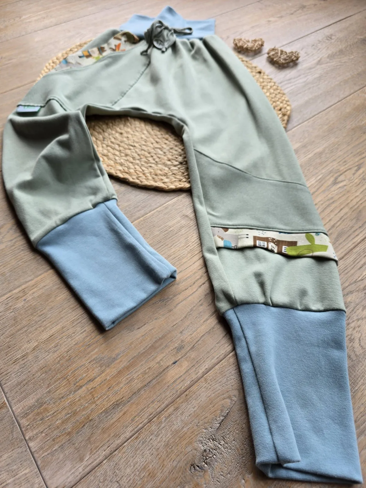 Organic Sweat Pumphose 122/128 Unisex Mitwachshose Wildwest – Bild 5