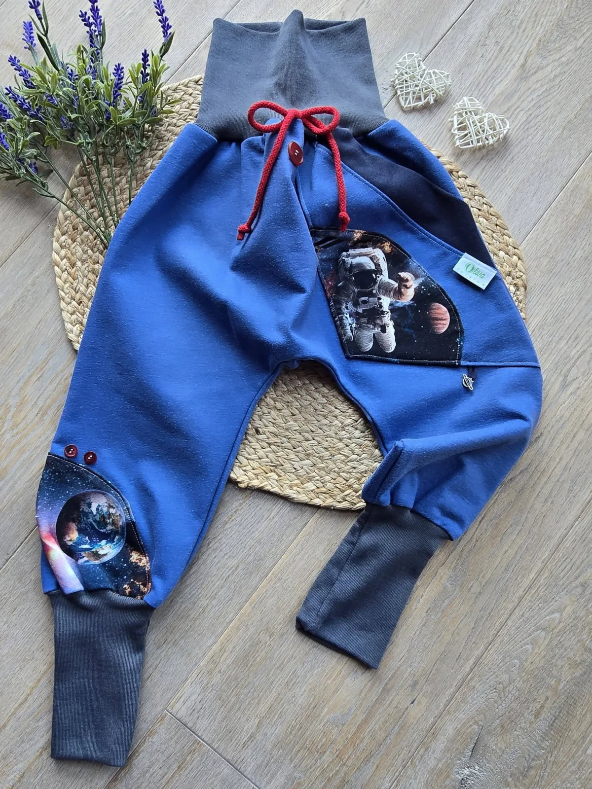 Sweat Organic Pumphose Jungen 104/110 – Mitwachshose Blau, Astronaut