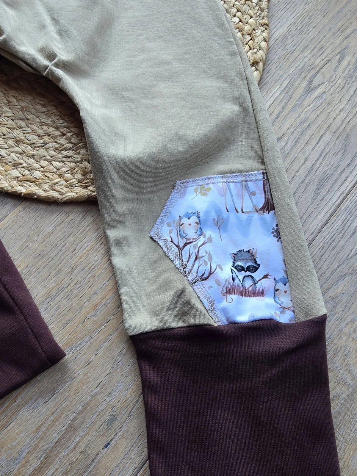 Sweat Bio Kinder Pumphose 104/110 Braun Mitwachshose Waldtiere – Bild 4