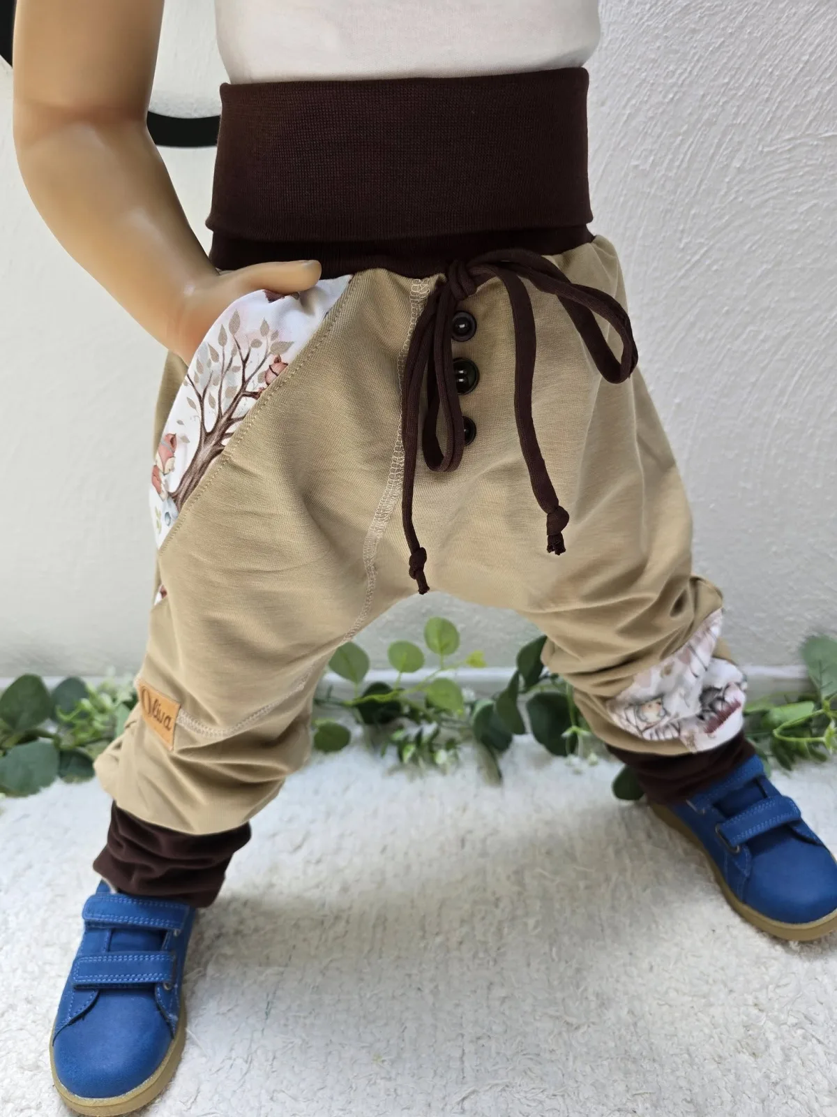 Sweat Bio Kinder Pumphose 104/110 Braun Mitwachshose Waldtiere – Bild 2
