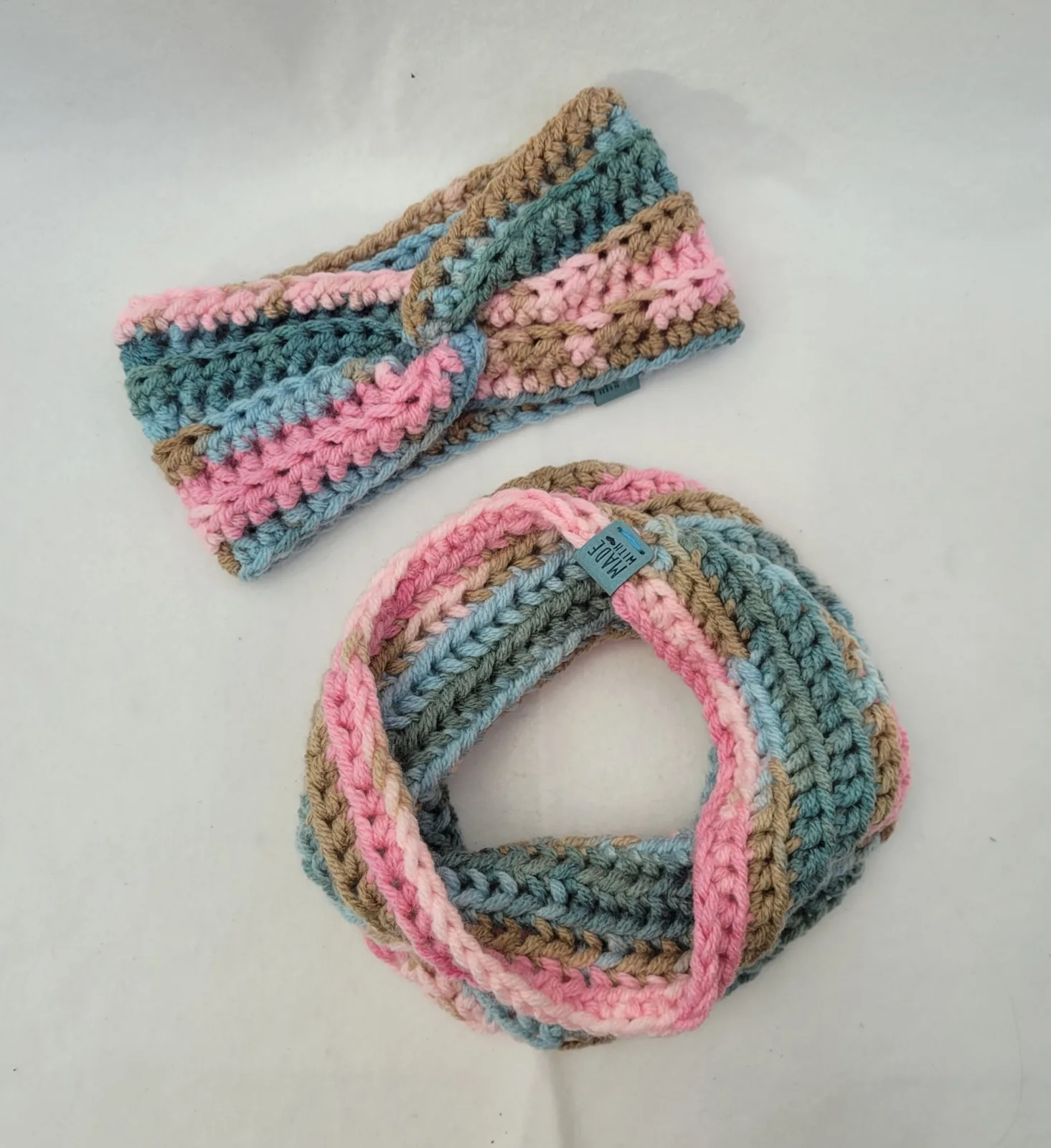 Handgehäkeltes Stirnband für Damen bunt Winter Haarband Kopfbedeckung dicke Mischwolle (20% Wolle) KU 52–56 cm – Bild 2