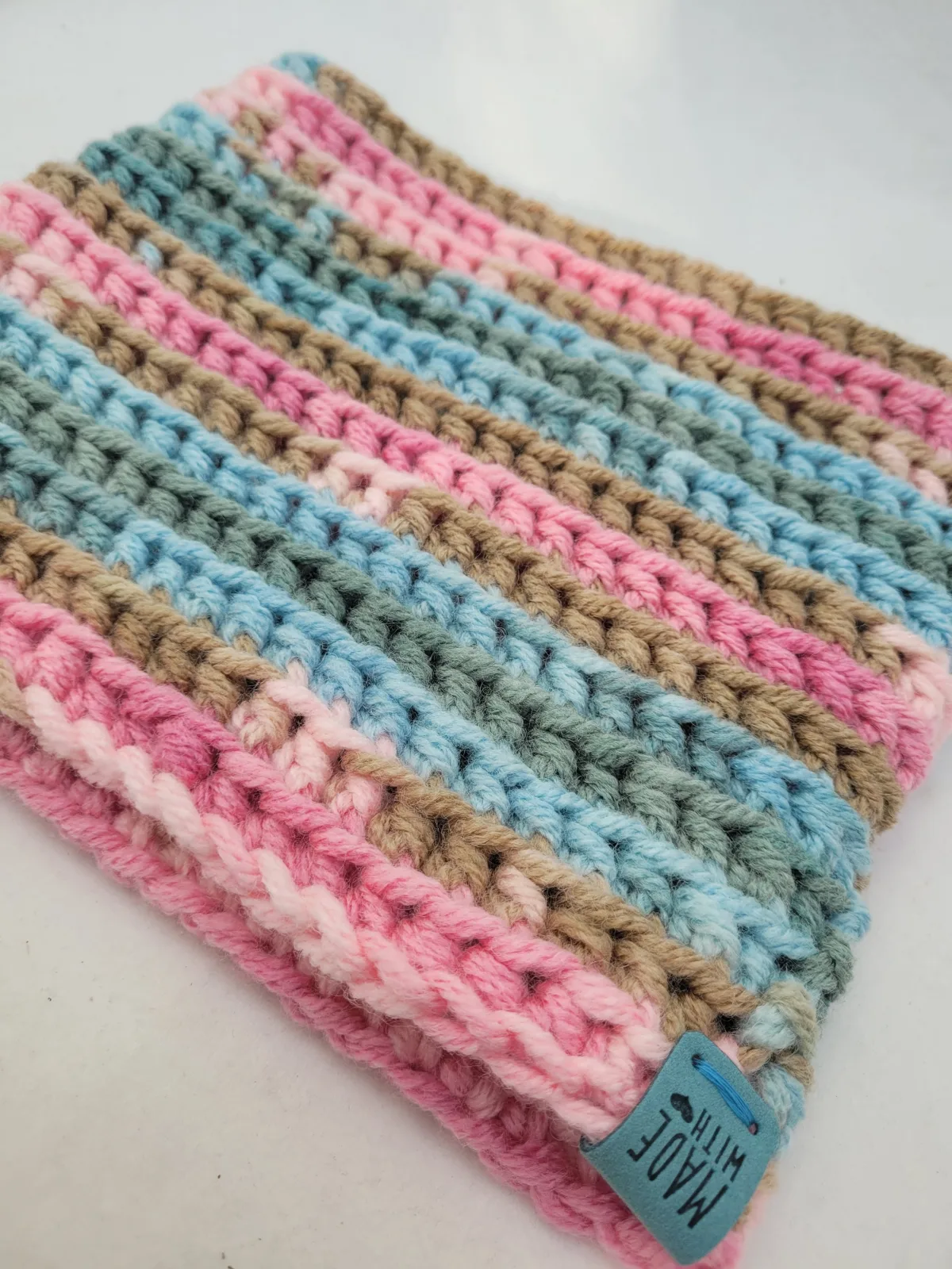 Handgehäkelter Halswärmer für Damen Bunt Winter Schlauchschal dicke Mischwolle (20% Wolle) Einheitsgröße – Bild 3