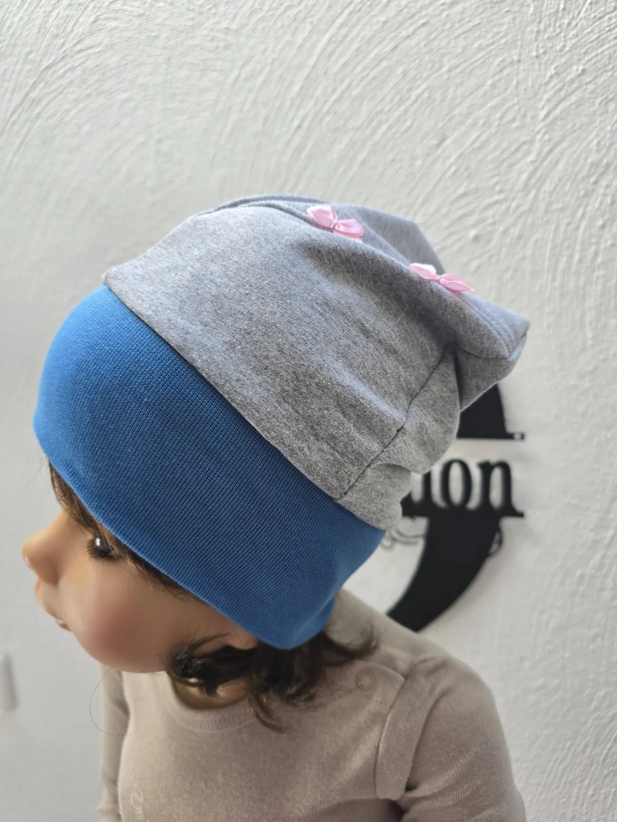 Bio Sweat Beanie Mütze Grau/Blau KU 46-50 cm Schleife Mädchenmütze – Bild 2