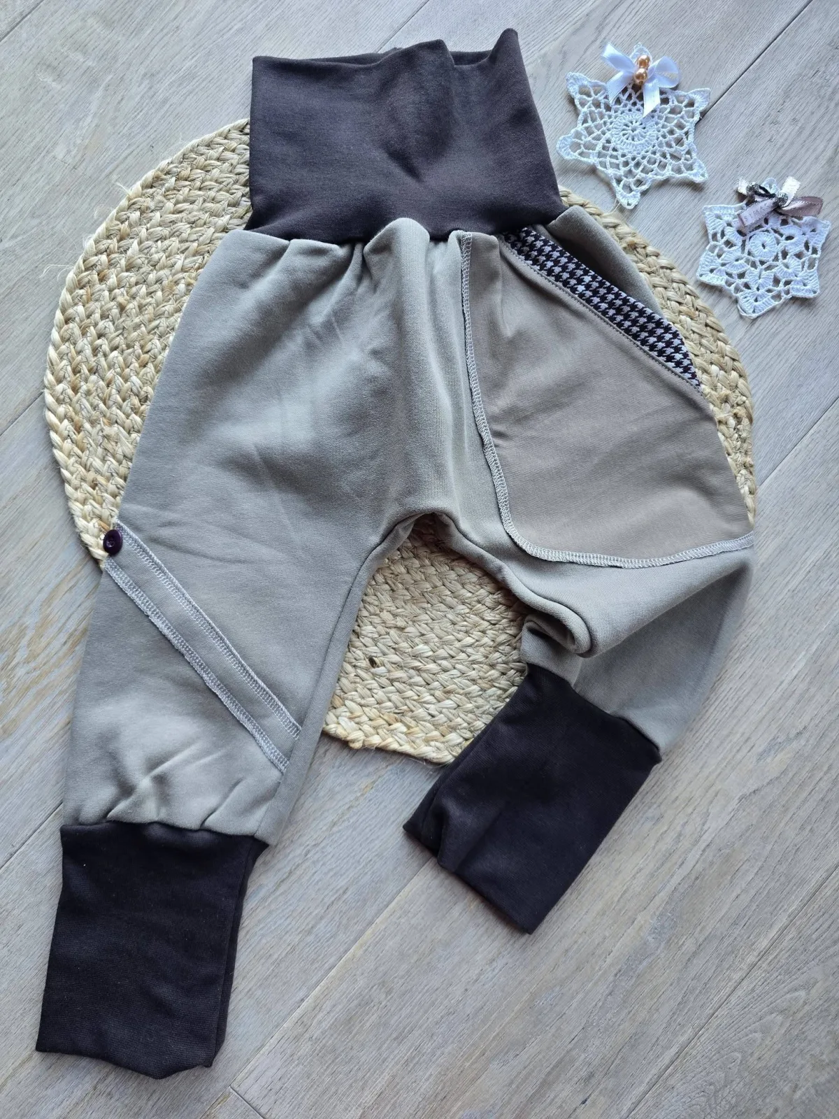 Kuschelige Pumphose aus angerautem Wintersweat Gr.92/98 – Bild 2