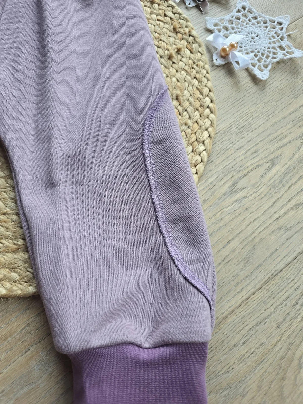 Pumphose mit Spitze Gr. 92/98 Organic dickerem Sweat Übergang – Bild 4