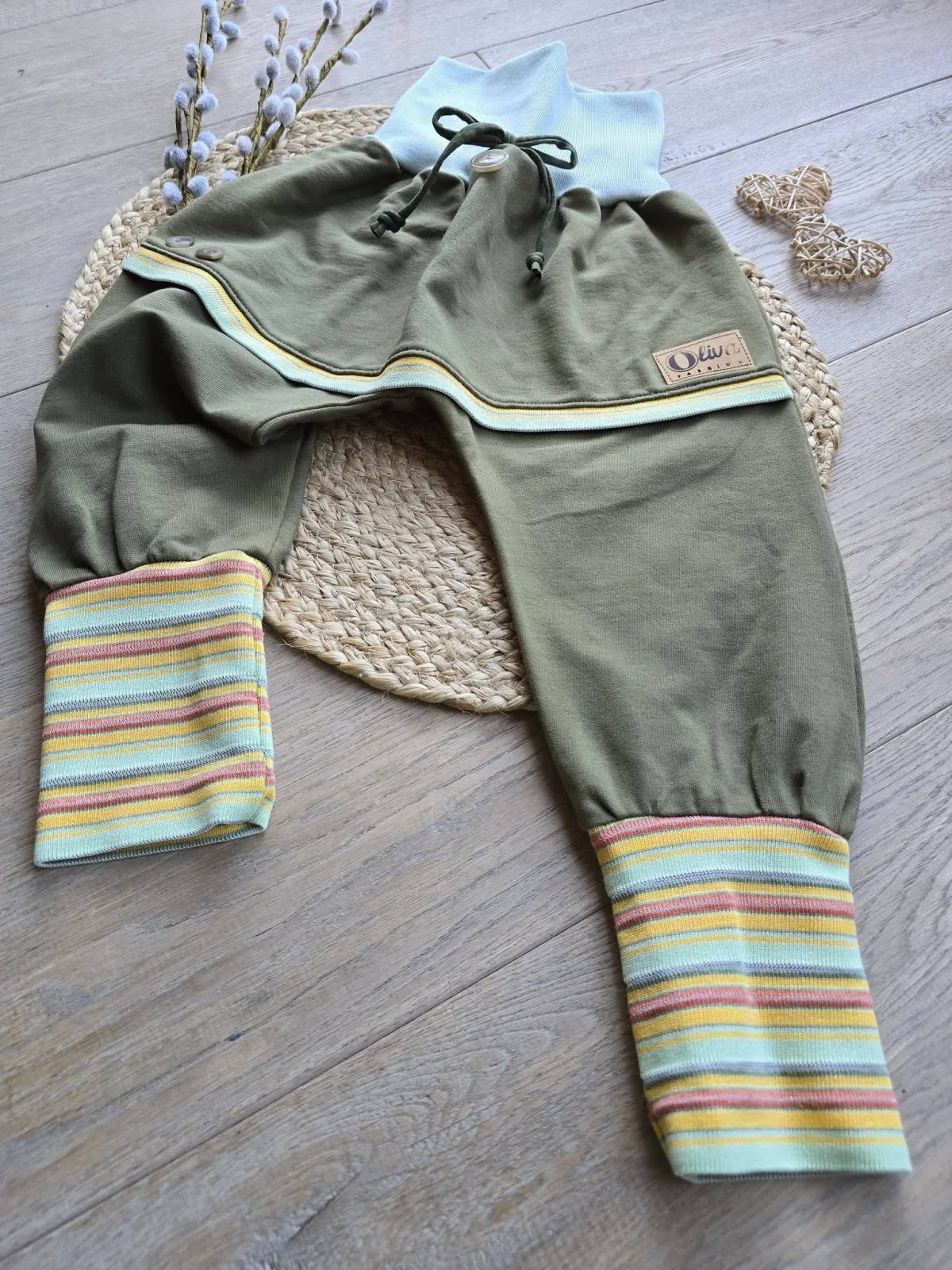 Bio Sweat Pumphose Gr.98/104 Khaki Streifen-Bündchen Übergang – Bild 5