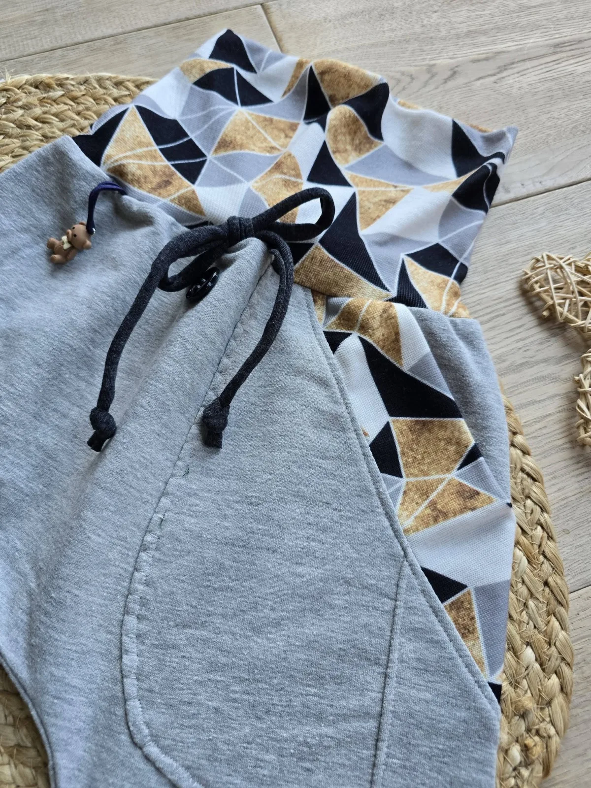 Organic Sweat Pumphose Gr.98/104 Mädchen Grau Geometrisch – Bild 3