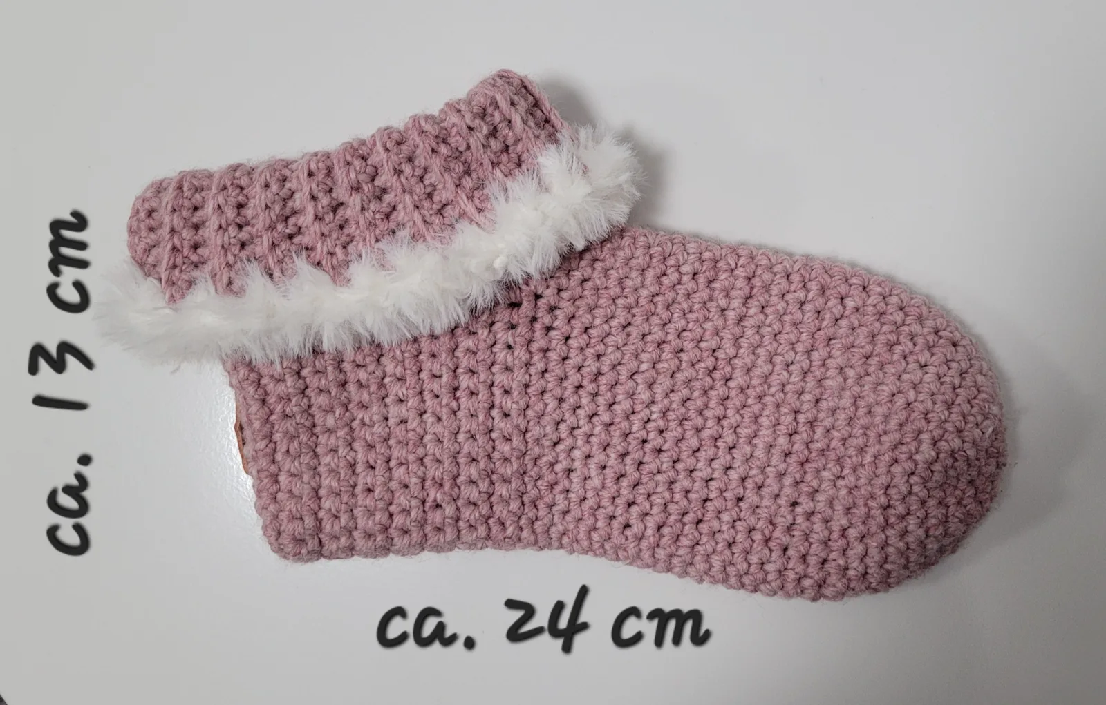 Gehäkelte Hausschuhe für Damen und großen Mädchen Altrosa mit flauschigem Rand und umklappbarem Umschlag Größe 37–40 – Bild 9