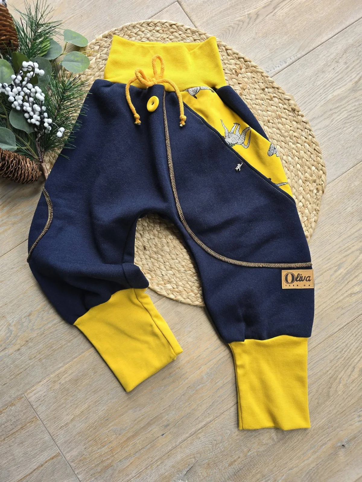 Kuschelige Pumphose aus angerautem Wintersweat Gr.98/104 – Bild 2